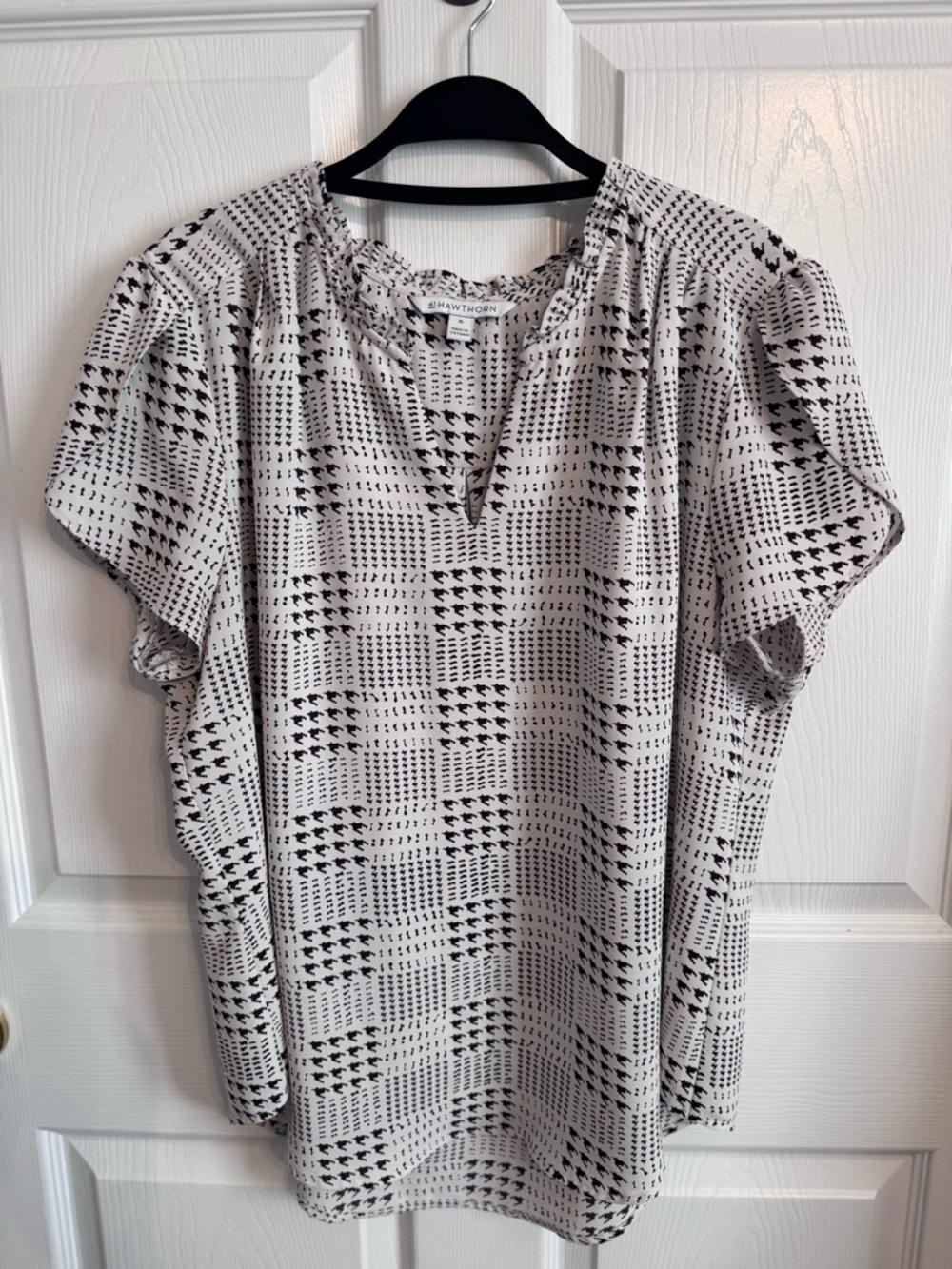 Tiffiny Tulip Sleeve Blouse